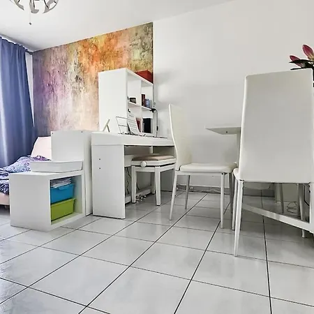 Le Cute Mini - Studio *